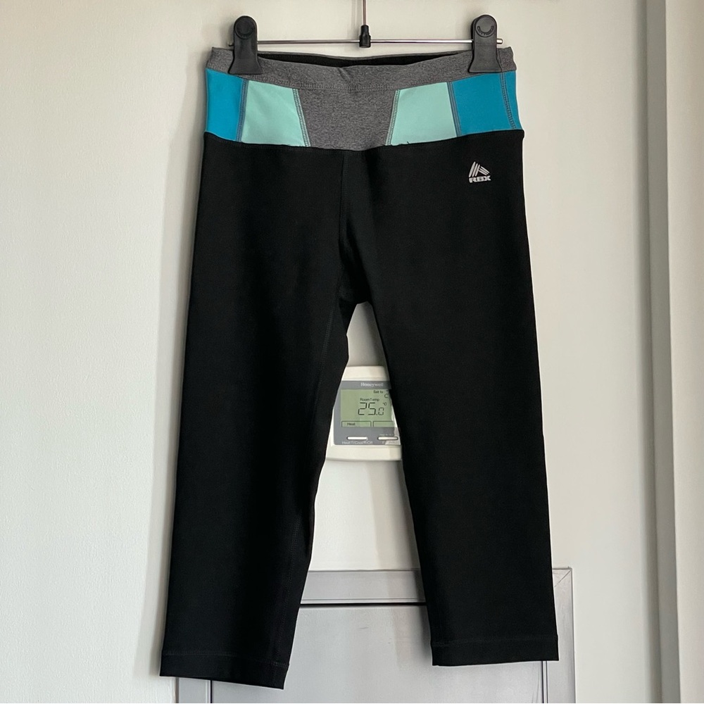 NWOT REEBOK Black Capri Leggings with Blue and Gray Accents